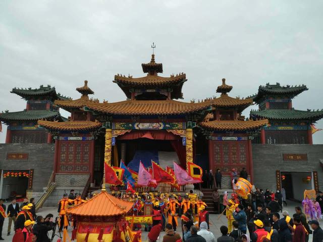 �����鴺�����洫ͳ���ᣬ�����׽�����Ů�񿪺���